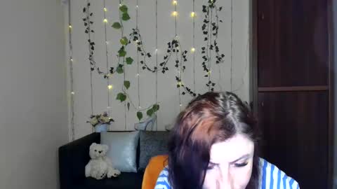 Jeneva online show from 05.26.26