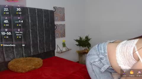 Snapshot of mushi_ chatting on 11.15.25 mushi_ online show from 11.15.25