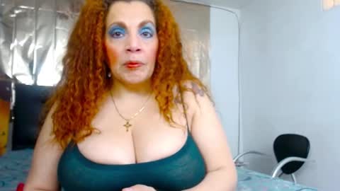 Snapshot of mussa_hott chatting on 10.07.25 Mussa Hott online show from 10.07.25