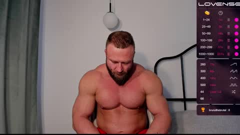 Snapshot of musscle_king chatting on 12.21.24 Artemius online show from 12.21.24