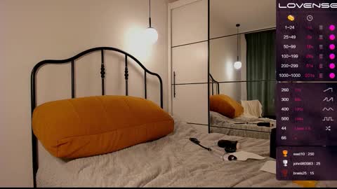 Snapshot of musscle_king chatting on 03.05.25 Artemius online show from 03.05.25