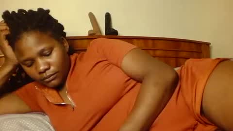 Snapshot of mwekas568403 chatting on 01.21.25 mwekas568403 online show from 01.21.25