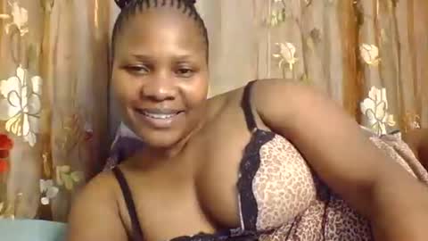 Snapshot of mwekas568403 chatting on 02.02.25 mwekas568403 online show from 02.02.25