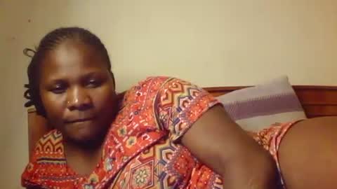 Snapshot of mwekas568403 chatting on 09.27.25 mwekas568403 online show from 09.27.25