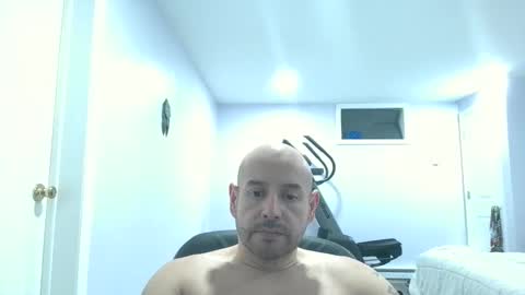 Snapshot of mworlton9 chatting on 03.05.26 Maximus online show from 03.05.26