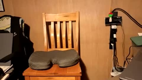 Snapshot of my_curiosity_ chatting on 04.16.26 my_curiosity_ online show from 04.16.26