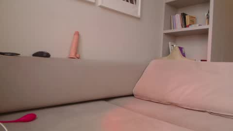 Hannah  welcome  online show from 03.01.25