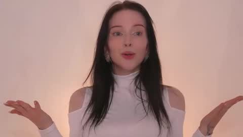 STELLA online show from 11.24.25