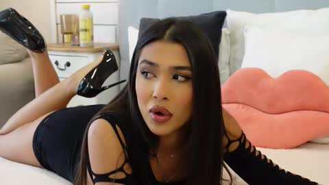 MyaMuse online show from 10.20.25