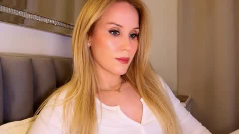 Mya-be Yours P online show from 09.13.25