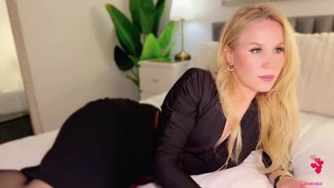 Mya-be Yours P online show from 11.30.25