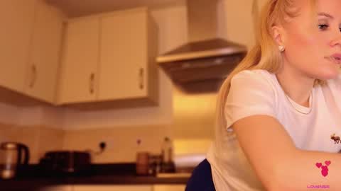 Mya-be Yours P online show from 12.04.25