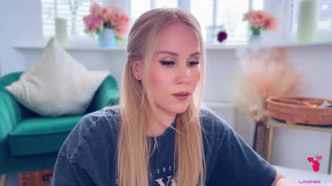 Mya-be Yours P online show from 12.05.25