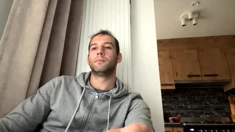 Snapshot of mydreamlife12 chatting on 10.23.25 Fabio online show from 10.23.25