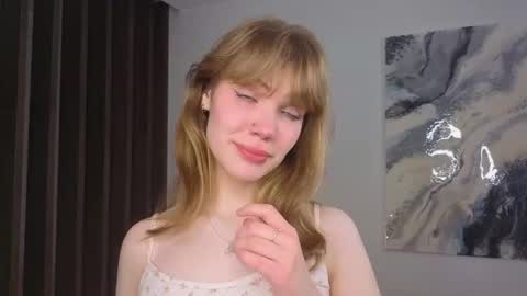 Snapshot of myismira chatting on 11.21.25 Mira online show from 11.21.25