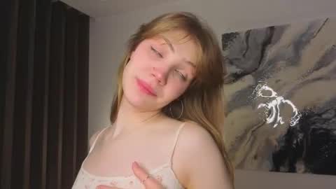 Snapshot of myismira chatting on 12.14.25 Mira online show from 12.14.25