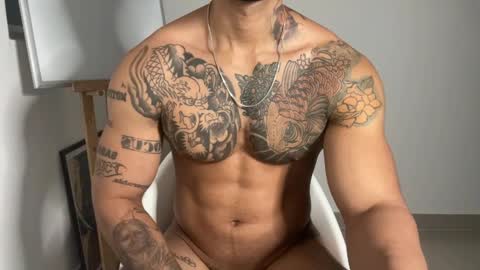 Snapshot of myke_esthetic chatting on 02.02.25 Myke esthetic online show from 02.02.25