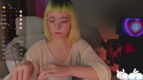 Snapshot of mylaweb chatting on 12.20.24 MylaFlores online show from 12.20.24