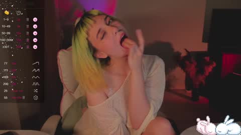 Snapshot of mylaweb chatting on 12.20.24 MylaFlores online show from 12.20.24