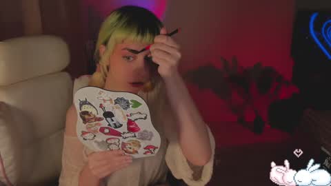 Snapshot of mylaweb chatting on 12.22.24 MylaFlores online show from 12.22.24