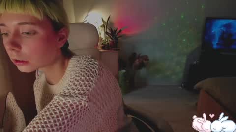 Snapshot of mylaweb chatting on 12.28.24 MylaFlores online show from 12.28.24