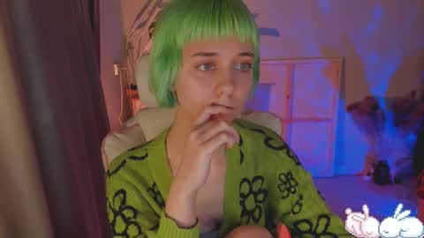 Snapshot of mylaweb chatting on 02.23.25 MylaFlores online show from 02.23.25