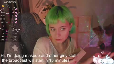 Snapshot of mylaweb chatting on 02.25.25 MylaFlores online show from 02.25.25