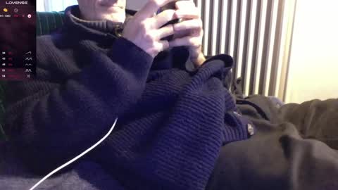 Snapshot of mynakedbeach chatting on 01.01.25 Bi sexy guy lovense hush is on private is open or password show tip if you like. online show from 01.01.25