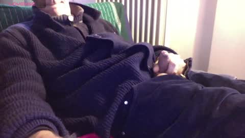 Snapshot of mynakedbeach chatting on 01.05.25 Bi sexy guy lovense hush is on private is open or password show tip if you like. online show from 01.05.25