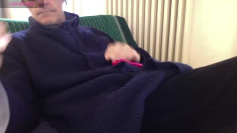 Snapshot of mynakedbeach chatting on 01.14.25 Bi sexy guy lovense hush is on private is open or password show tip if you like. online show from 01.14.25