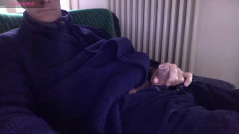 Snapshot of mynakedbeach chatting on 01.23.25 Bi sexy guy lovense hush is on private is open or password show tip if you like. online show from 01.23.25