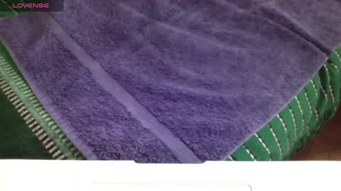 Snapshot of mynakedbeach chatting on 01.26.25 Bi sexy guy lovense hush is on private is open or password show tip if you like. online show from 01.26.25