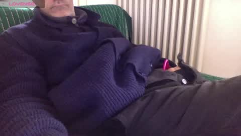 Snapshot of mynakedbeach chatting on 02.18.25 Bi sexy guy lovense hush is on private is open or password show tip if you like. online show from 02.18.25