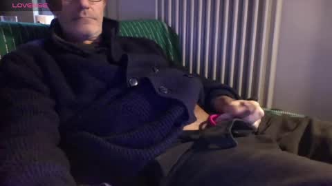 Snapshot of mynakedbeach chatting on 02.18.25 Bi sexy guy lovense hush is on private is open or password show tip if you like. online show from 02.18.25