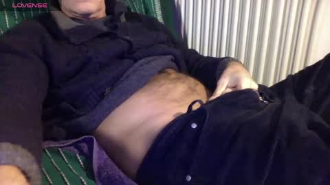 Snapshot of mynakedbeach chatting on 02.21.25 Bi sexy guy lovense hush is on private is open or password show tip if you like. online show from 02.21.25