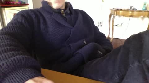 Snapshot of mynakedbeach chatting on 02.23.25 Bi sexy guy lovense hush is on private is open or password show tip if you like. online show from 02.23.25