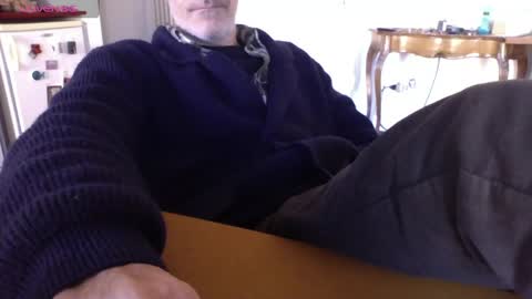 Snapshot of mynakedbeach chatting on 03.02.25 Bi sexy guy lovense hush is on private is open or password show tip if you like. online show from 03.02.25