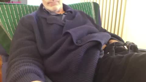 Snapshot of mynakedbeach chatting on 03.10.25 Bi sexy guy lovense hush is on private is open or password show tip if you like. online show from 03.10.25