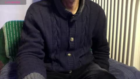 Snapshot of mynakedbeach chatting on 11.24.25 Bi sexy guy lovense hush is on private is open or password show tip if you like. online show from 11.24.25