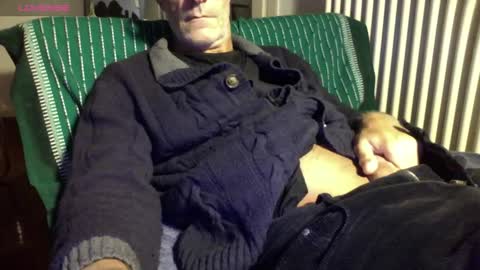 Snapshot of mynakedbeach chatting on 11.25.25 Bi sexy guy lovense hush is on private is open or password show tip if you like. online show from 11.25.25