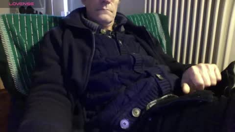 Snapshot of mynakedbeach chatting on 02.19.26 Bi sexy guy lovense hush is on private is open or password show tip if you like. online show from 02.19.26