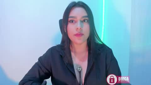 Bella online show from 10.10.25