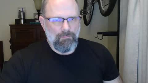 Just hanging out - No pressure online show from 05.21.26