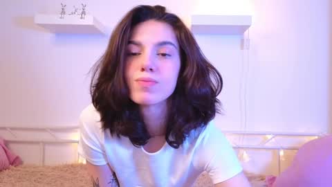 Snapshot of mystica_ chatting on 01.17.25 MILLI online show from 01.17.25