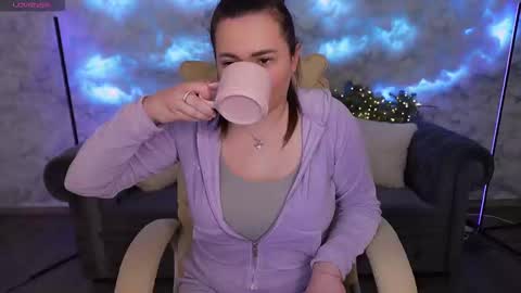 L O V E online show from 02.05.25