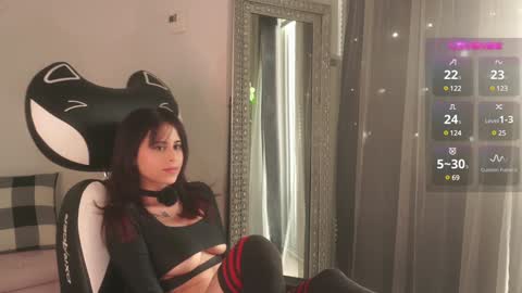 Snapshot of mysticxkitty chatting on 01.05.25 Kamile Get to know me better Subscribe to my OnlyFans Mysticxkitty online show from 01.05.25