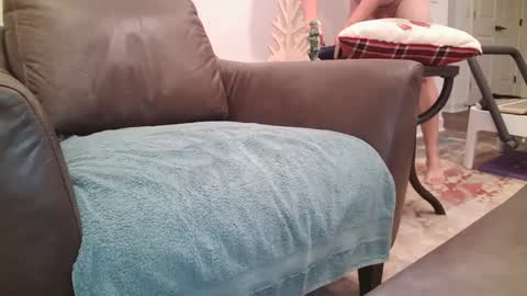 Lynn online show from 12.24.24