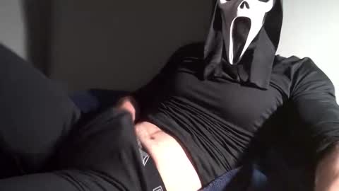 n33ds2br33d online show from 11.08.25