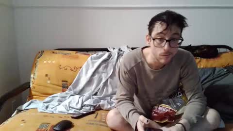 a Ordinary Boy online show from 02.08.26