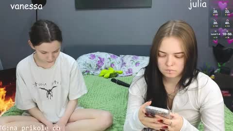 Vanessa and Julia  online show from 12.11.24
